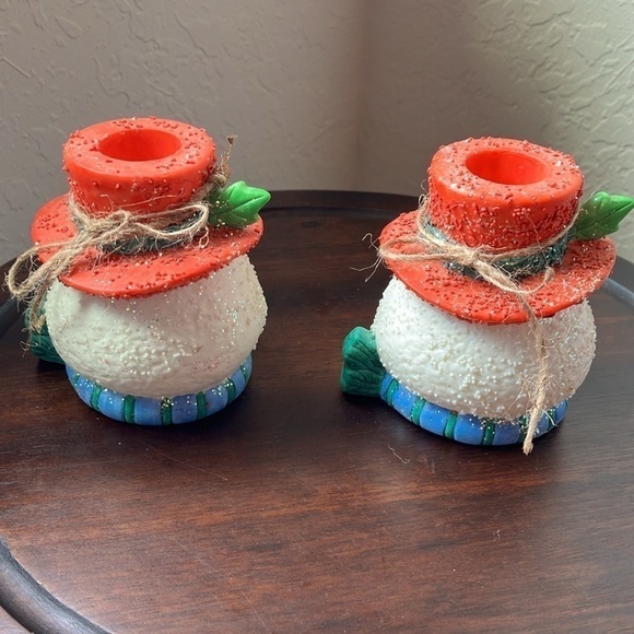 Unbranded: Snowmen tapered candle holders- lot of 2- includes 2 green candles - Picture 7 of 14